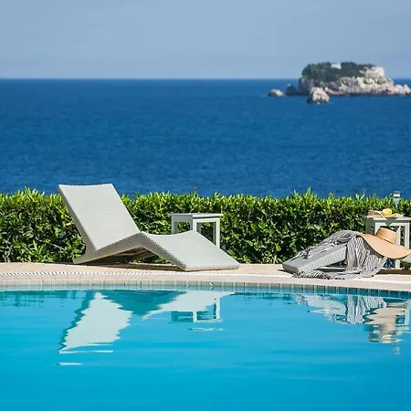 Stella Di Helis Villa *